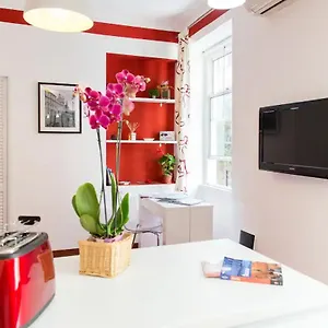  Apartamento Perla - Cozy In Piazza Navona Italia