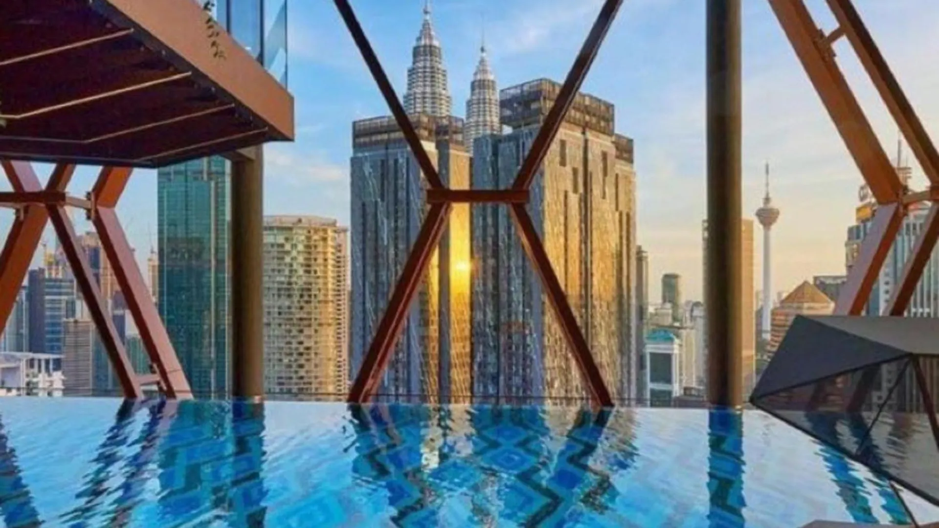 Apartament Scarletz Suites Klcc Twin Tower By Purple Orchid Kuala Lumpur